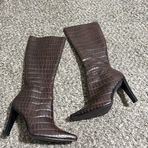 Vintage Leather Knee High Boots Brown Croc Pointed Toe Classic Old Money 7.5 B